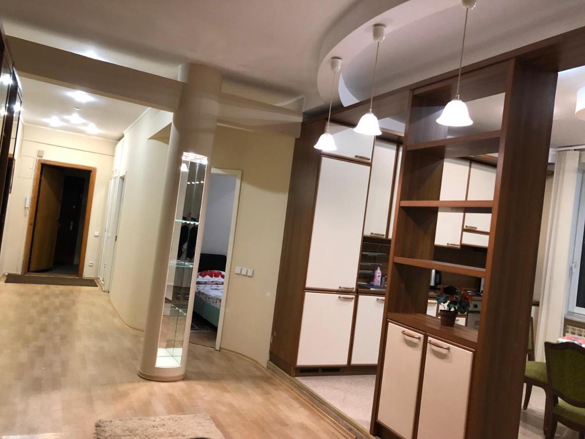 Lux In The Center With Jacuzzi Most City Area Dnipro Exterior foto